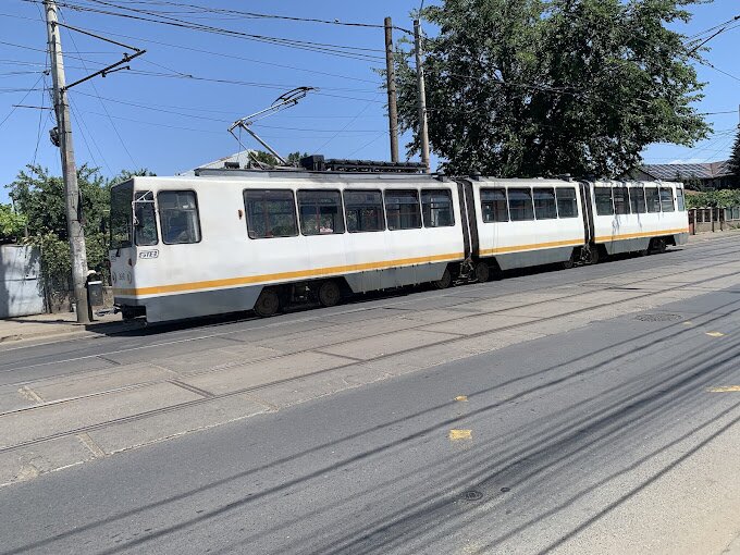 Calea Giulesti, capat tramvai 11